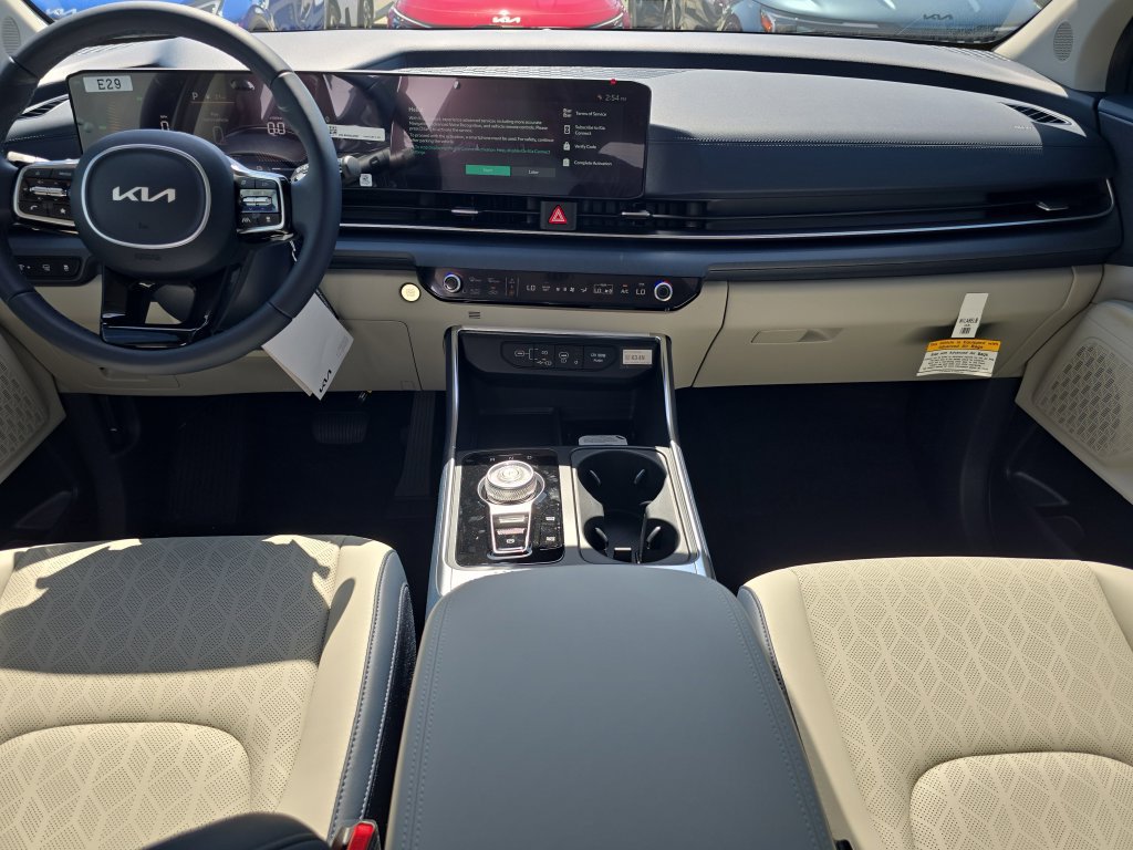 New 2026 Kia Carnival EX FWD image 13
