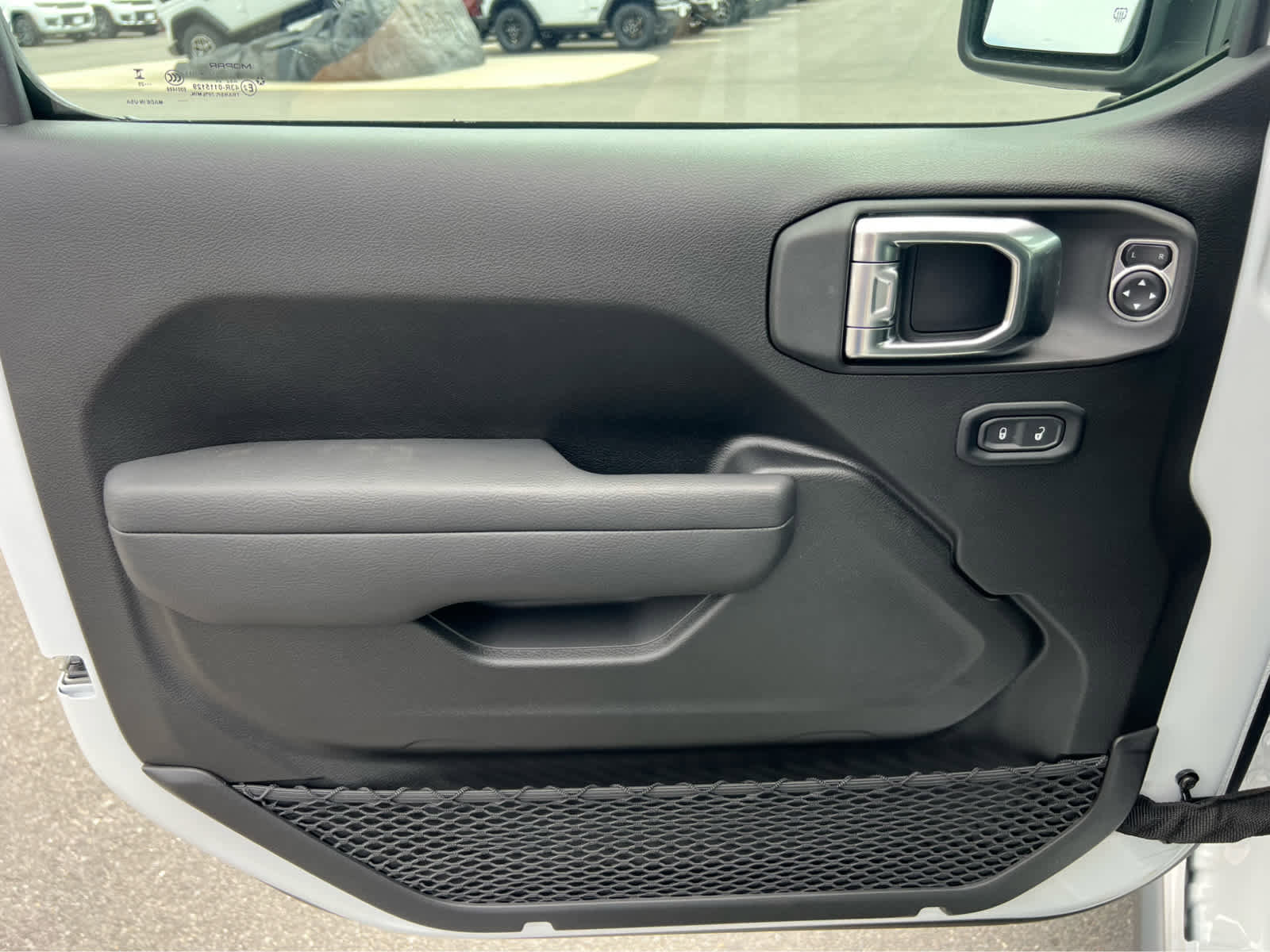 New 2025 Jeep Gladiator Sport image 10