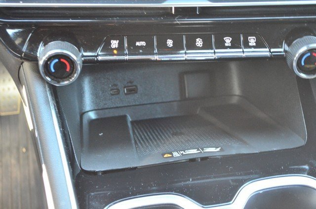 Used 2024 Chevrolet Traverse Z71 w/ Enhanced Driving Package image 28