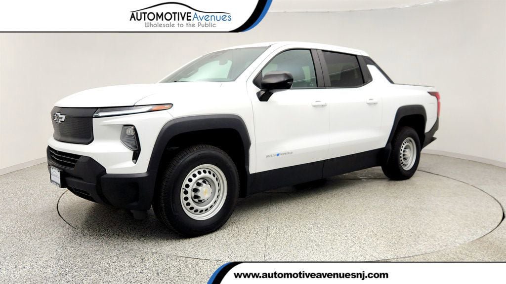 Used 2024 Chevrolet Silverado EV W/T AWD/4WD image 1