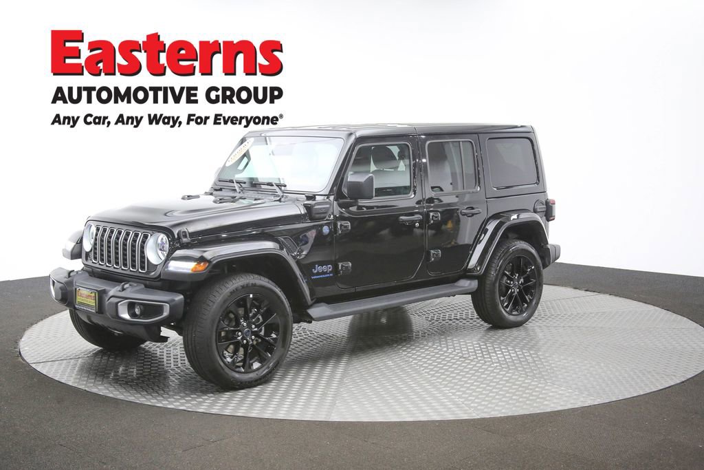 Used 2025 Jeep Wrangler Unlimited Sahara AWD/4WD image 52