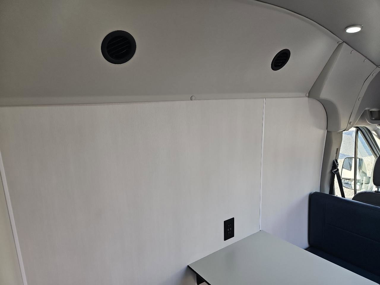 Used 2019 Ford Transit 350 XL image 49