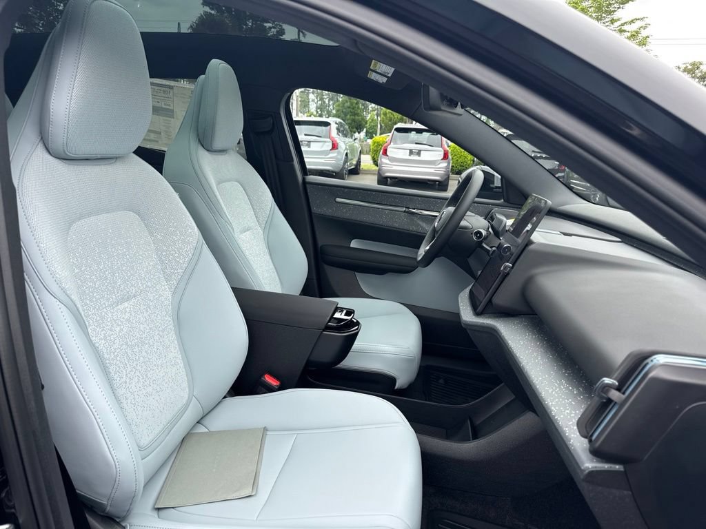 New 2026 Volvo EX30 Ultra w/ Protection Package Premier AWD/4WD image 21