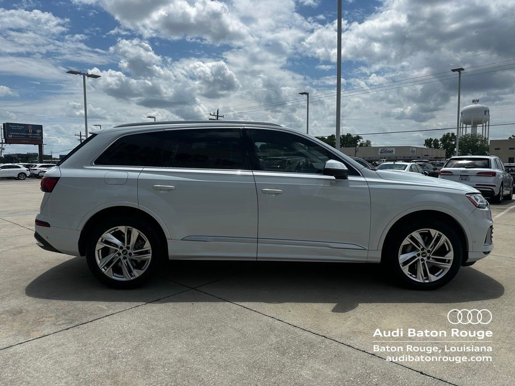 Used 2022 Audi Q7 3.0T Premium w/ Convenience Package AWD/4WD image 4