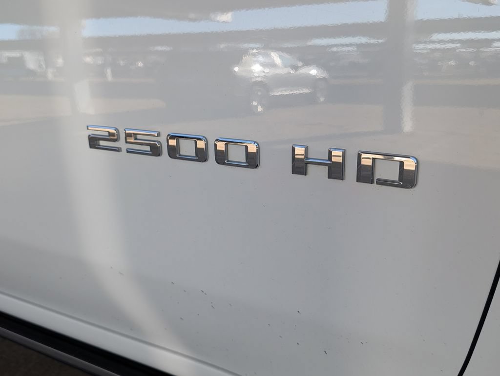 Used 2022 Chevrolet Silverado 2500 High Country w/ Technology Package AWD/4WD image 37