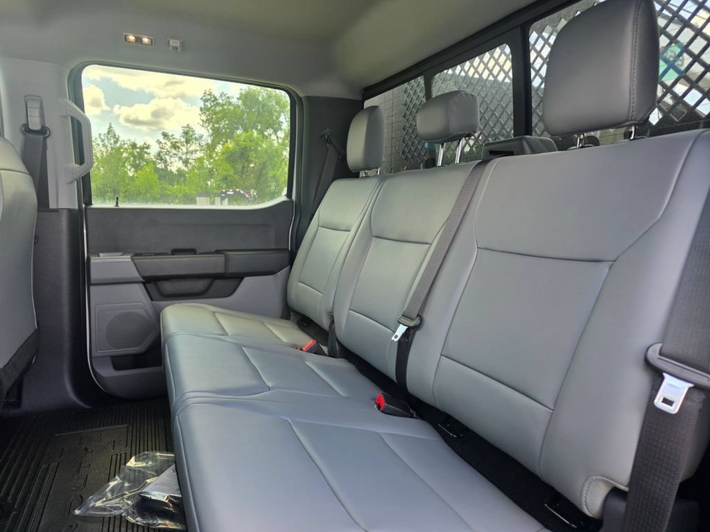 New 2026 Ford F550 4x4 Crew Cab image 29