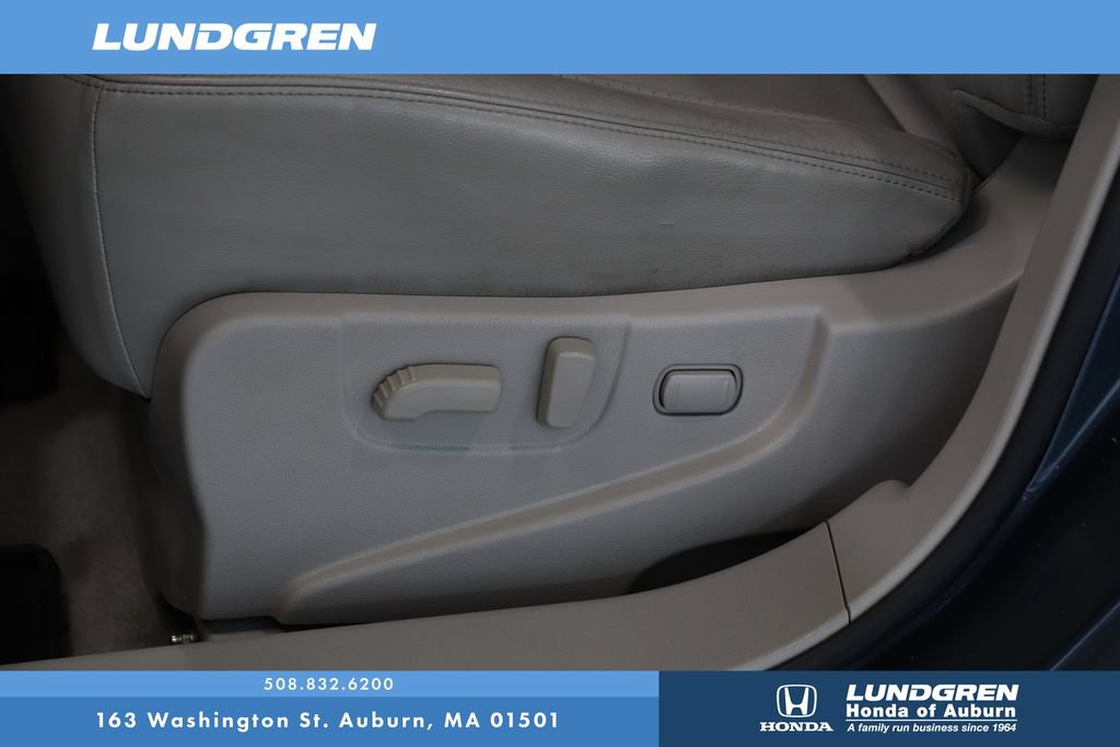 Used 2012 Nissan Rogue SL AWD/4WD image 12