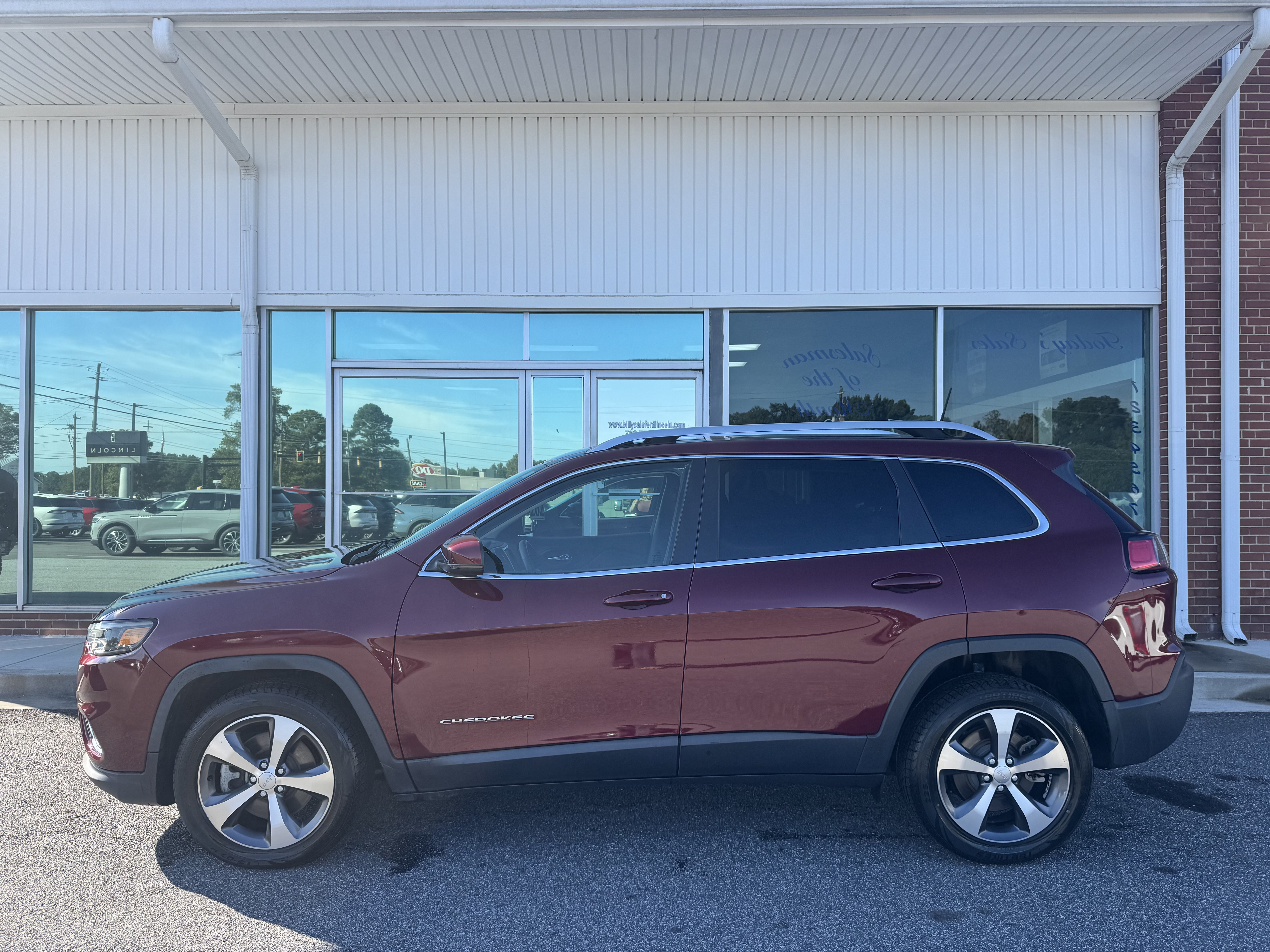 Used 2021 Jeep Cherokee Limited w/ Elite Package
