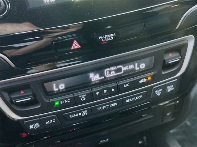 Used 2022 Honda Pilot Touring image 13