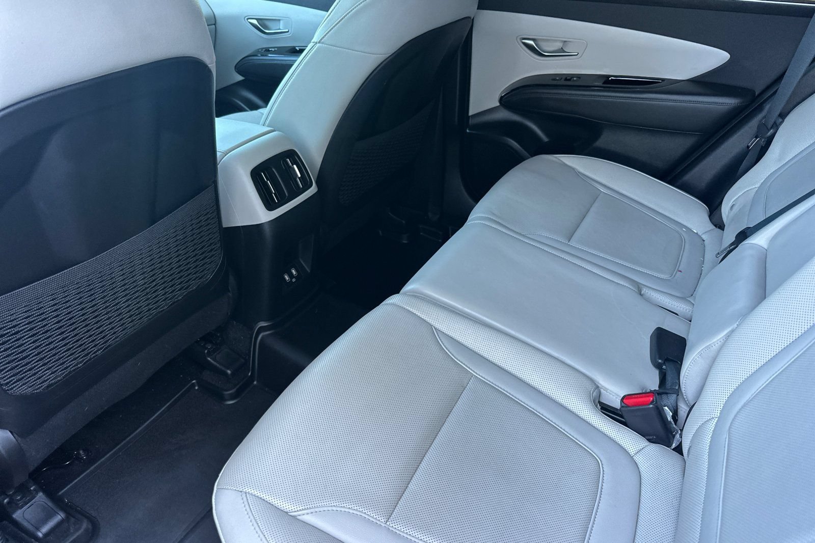 Used 2022 Hyundai Tucson Limited AWD/4WD image 14
