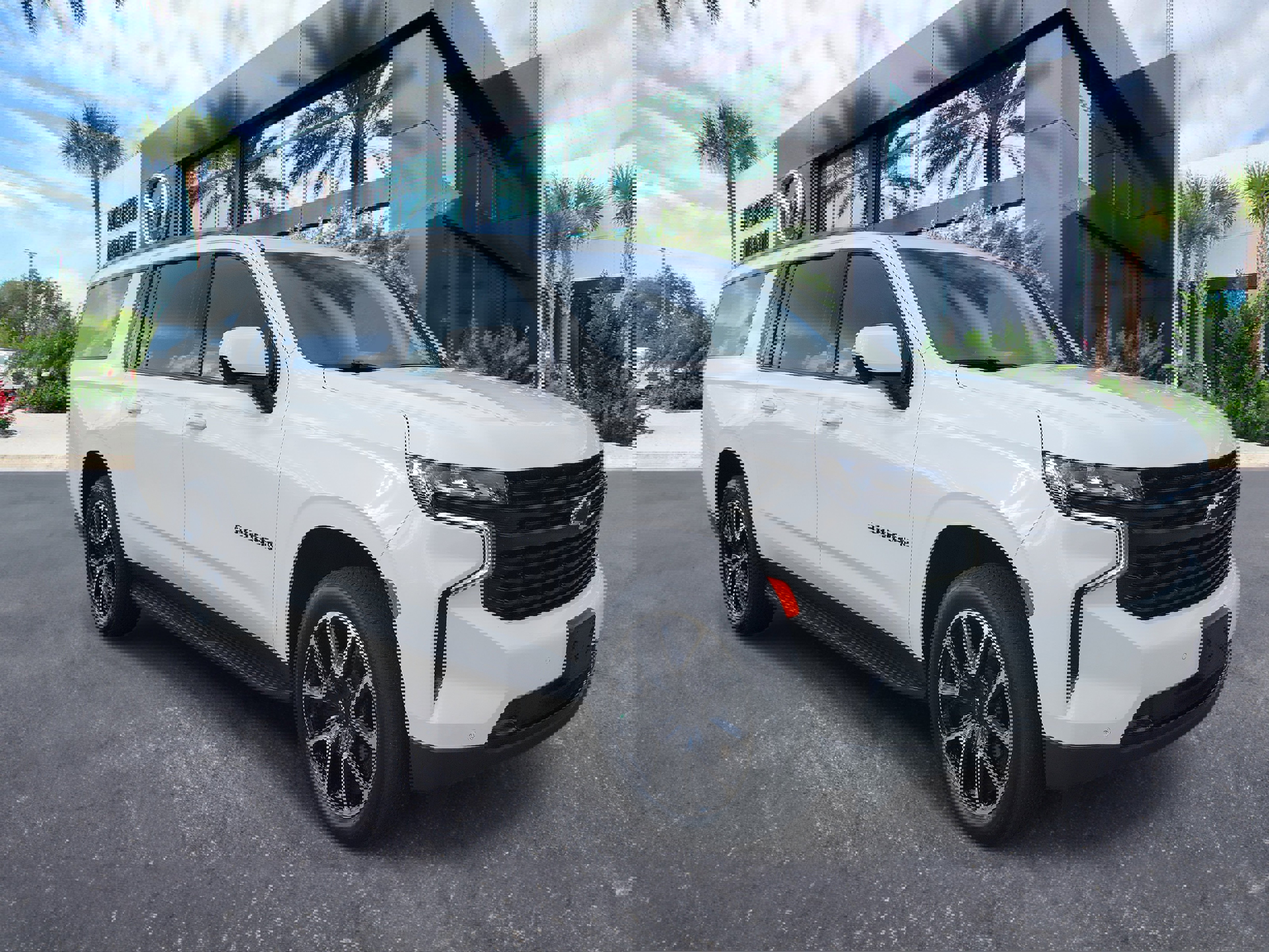 Used 2024 Chevrolet Suburban RST image 3