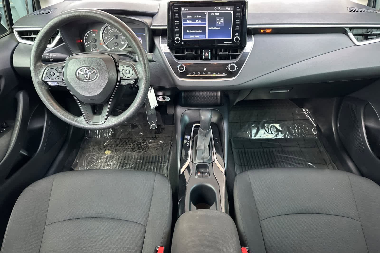 Used 2022 Toyota Corolla LE FWD image 3