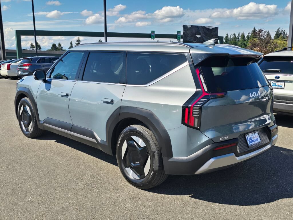 Certified 2024 Kia EV9 Wind AWD/4WD image 7