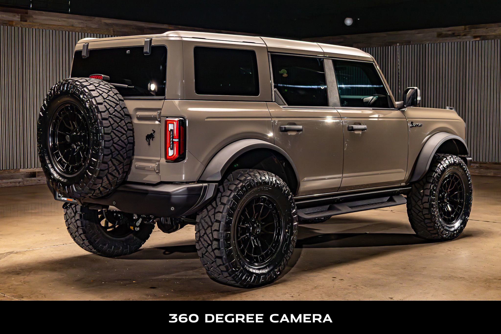 Used 2025 Ford Bronco Badlands AWD/4WD image 10