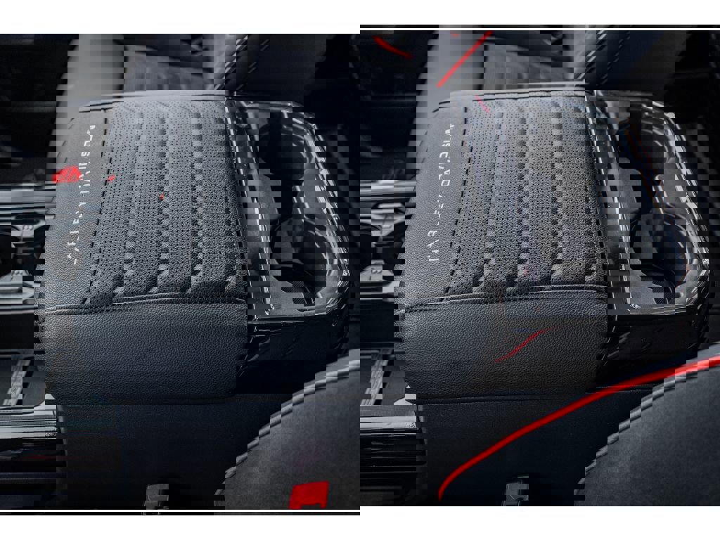 New 2026 Ford F250 Lariat w/ Black Appearance Package image 18