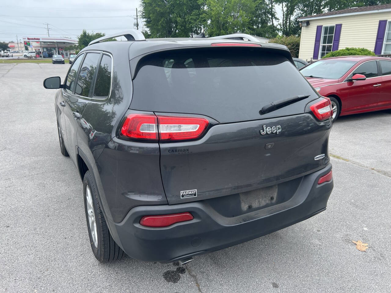 Used 2015 Jeep Cherokee Latitude FWD image 8