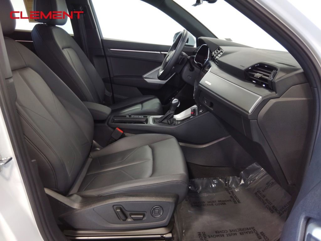 Used 2024 Audi Q3 2.0T Premium Plus w/ Premium Plus Package image 39