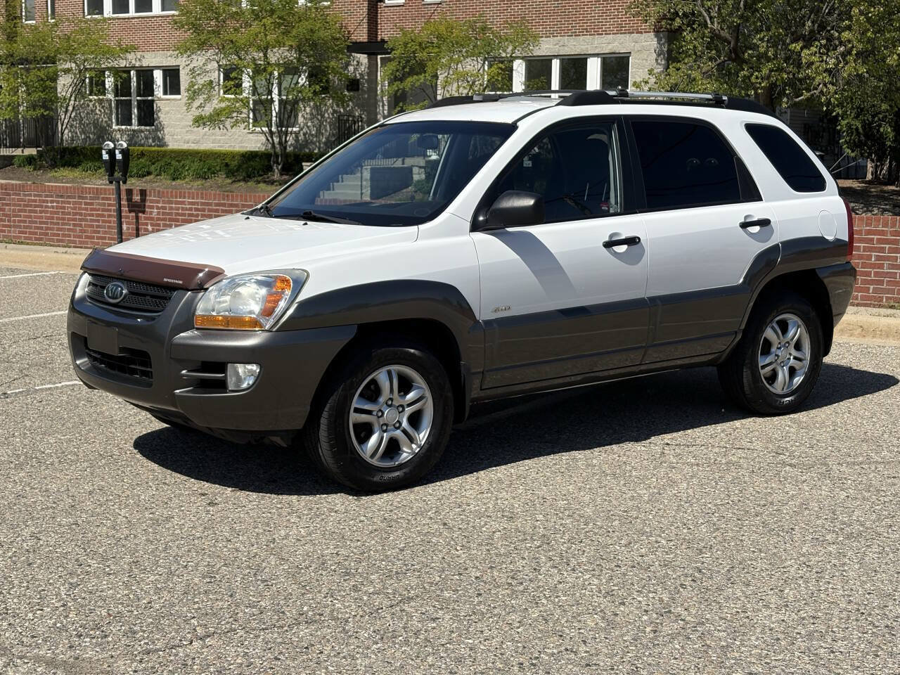Used 2007 Kia Sportage LX w/ Sport Pkg AWD/4WD image 2