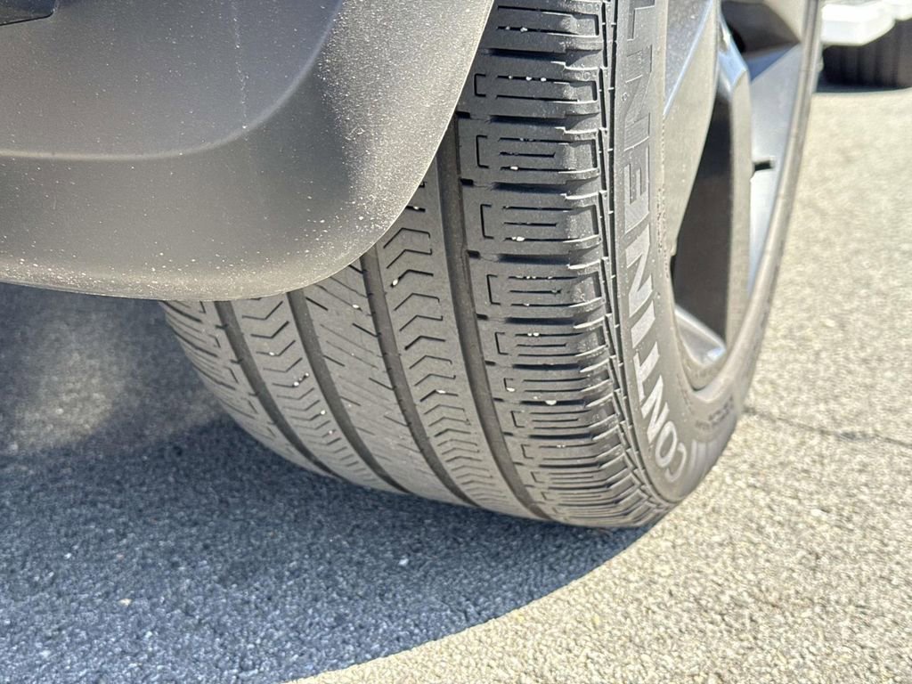 Used 2023 Land Rover Defender 130 X image 16