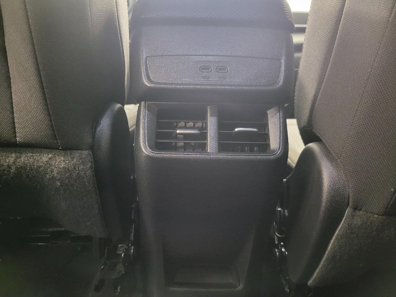Used 2025 Chevrolet Equinox LT AWD/4WD image 22