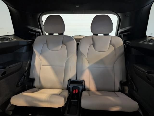 New 2026 Volvo XC90 B6 Ultra w/ Lounge Package AWD/4WD image 29