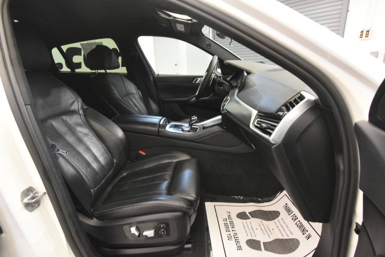 Used 2022 BMW X6 xDrive40i w/ Premium Package AWD/4WD image 17