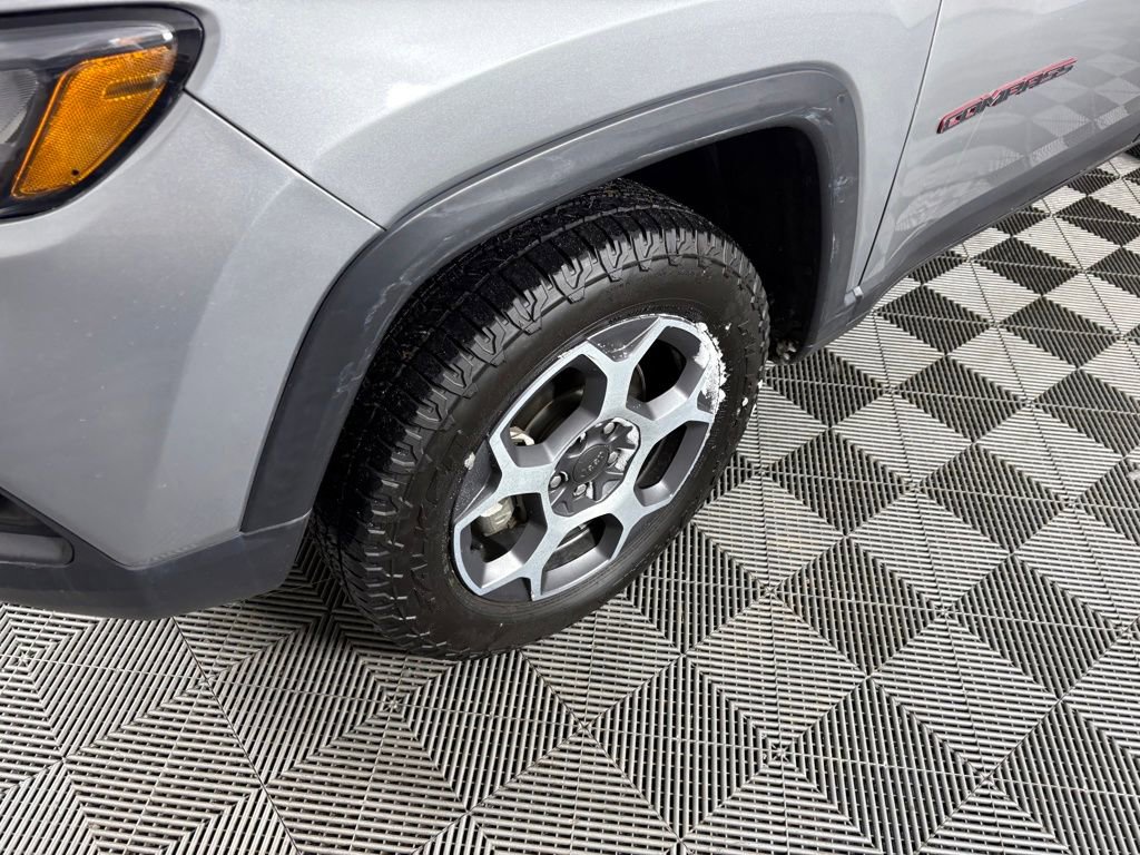 Used 2022 Jeep Compass Trailhawk w/ Sun and Sound Group image 11