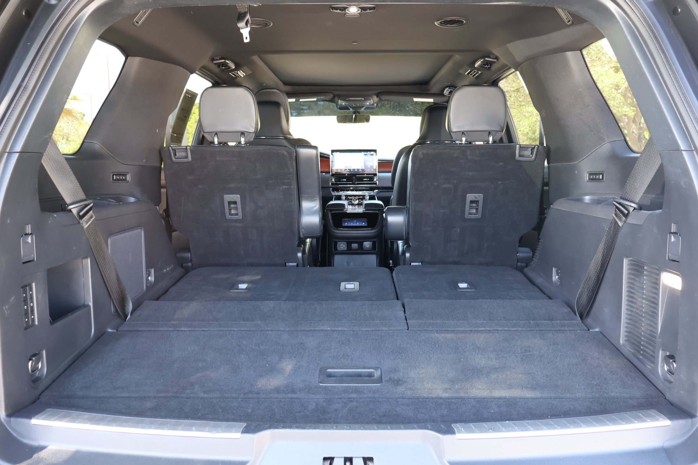Used 2022 Lincoln Navigator Reserve RWD image 24