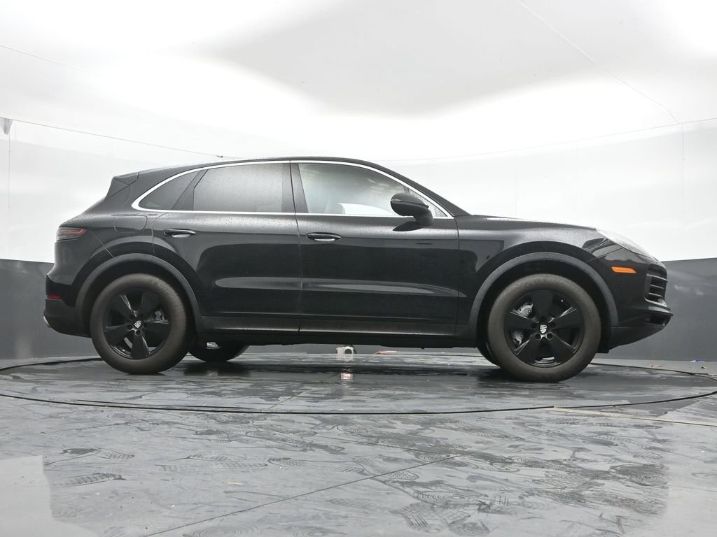 Used 2022 Porsche Cayenne AWD/4WD image 41