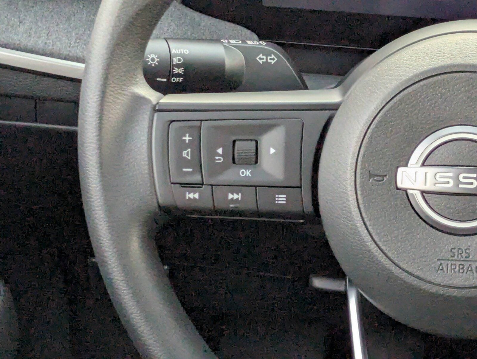 New 2026 Nissan Kicks SV w/ SV Premium Package FWD image 30