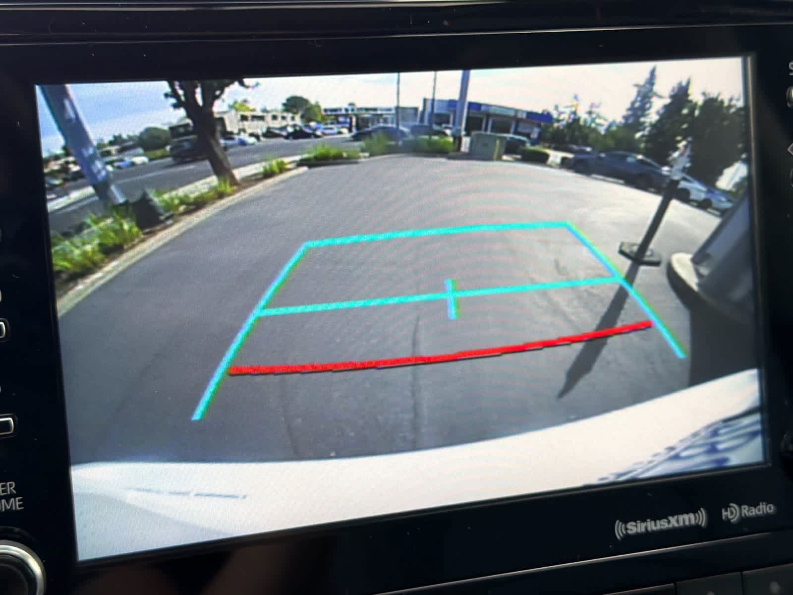 Used 2022 Toyota Highlander XLE FWD image 21
