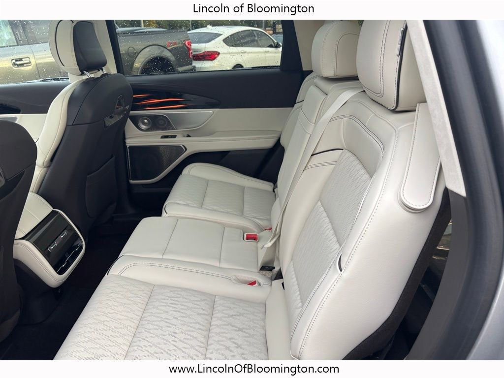 New 2026 Lincoln Nautilus Black Label w/ Jet Appearance Package image 31