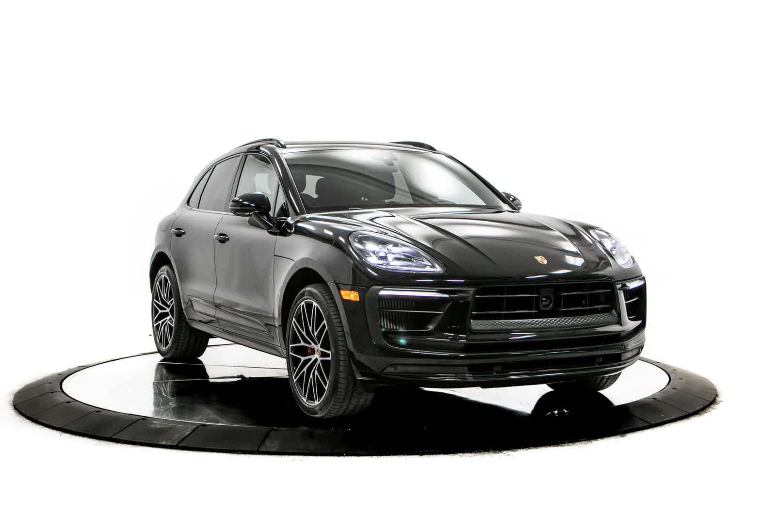 Used 2024 Porsche Macan S AWD/4WD image 9