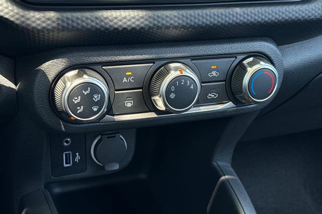 New 2025 Nissan Kicks Play S image 20
