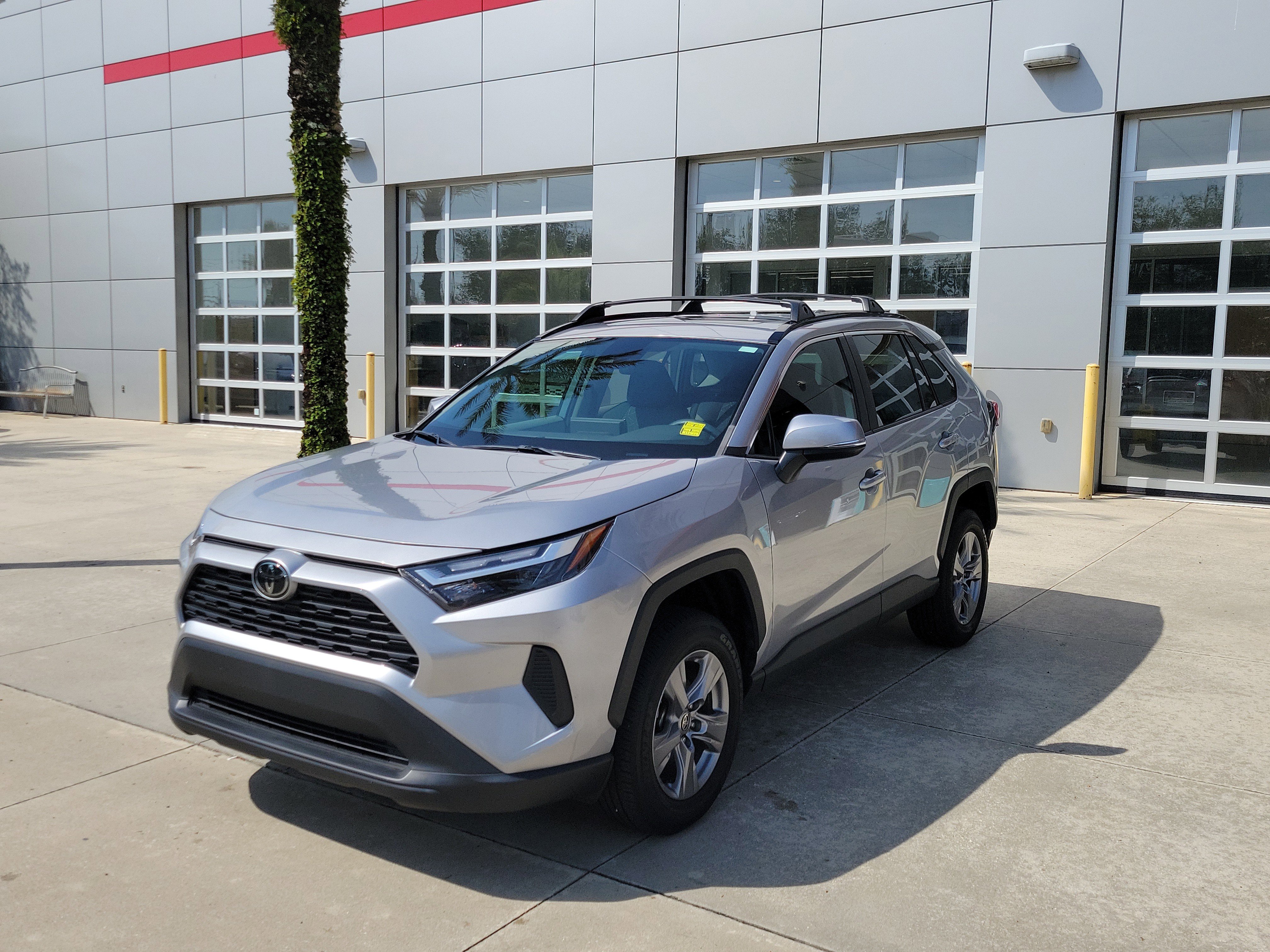 Certified 2023 Toyota RAV4 XLE w/ Convenience Package FWD image 1