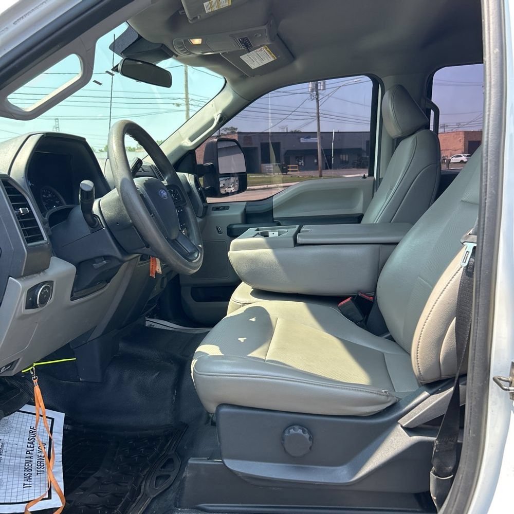 Used 2022 Ford F250 XL w/ Power Equipment Group AWD/4WD image 5