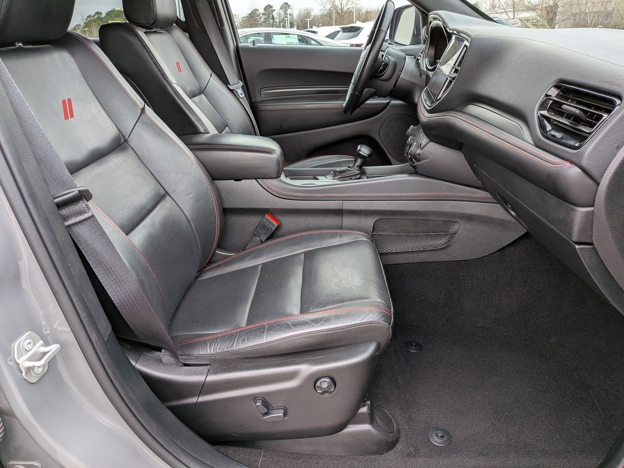 Used 2024 Dodge Durango GT image 40