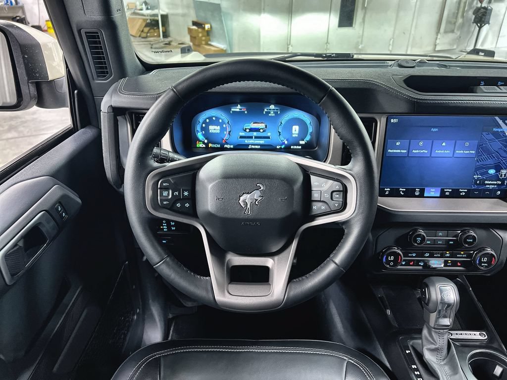 Used 2025 Ford Bronco Outer Banks AWD/4WD image 19