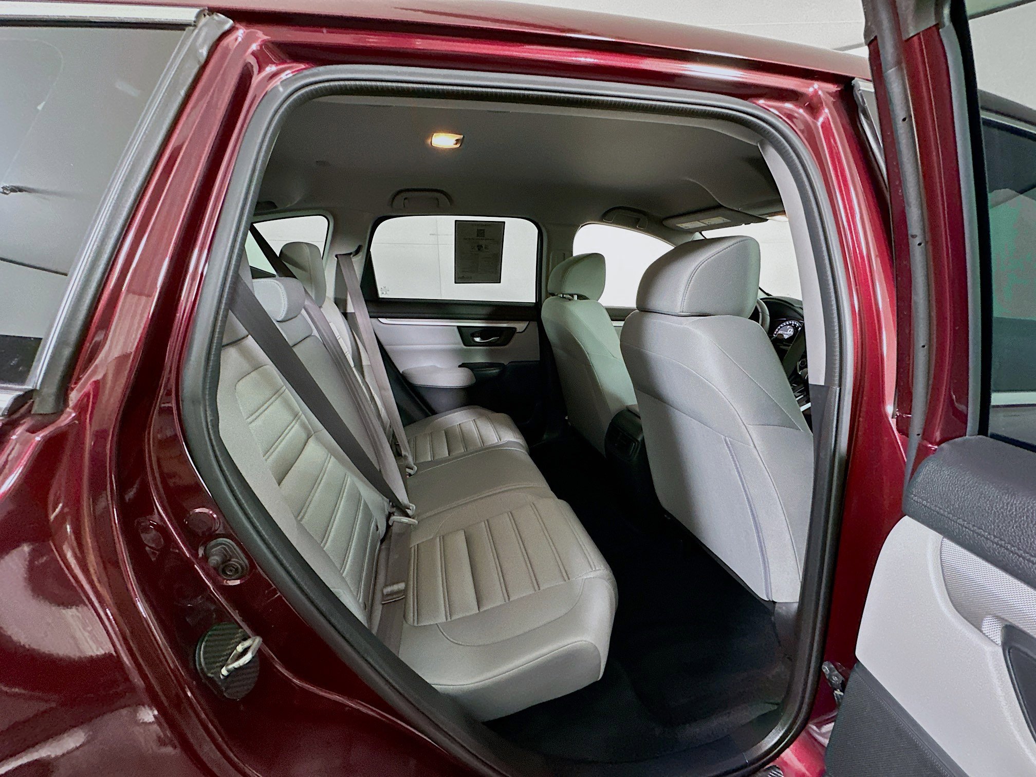 Used 2018 Honda CR-V LX image 28