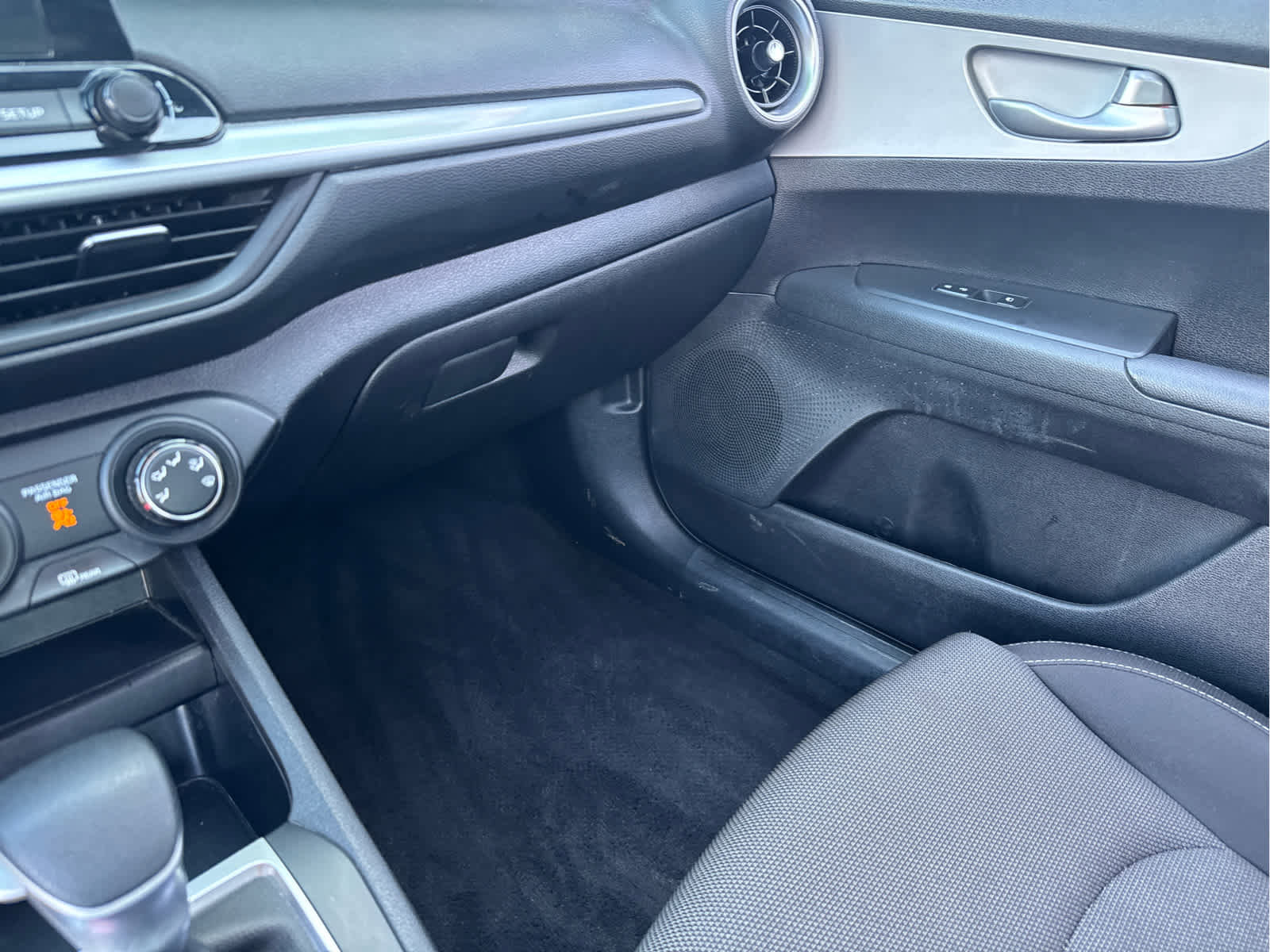 Used 2023 Kia Forte LXS image 19