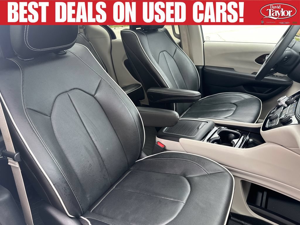 Used 2023 Chrysler Pacifica Limited w/ Uconnect Theater Family Group AWD/4WD image 28