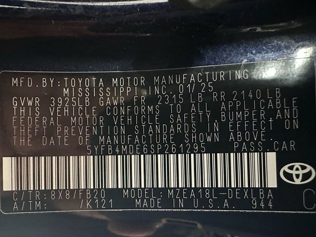 Used 2025 Toyota Corolla LE w/ LE Premium Package image 11