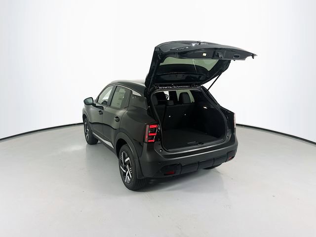 Used 2026 Nissan Kicks SV image 9