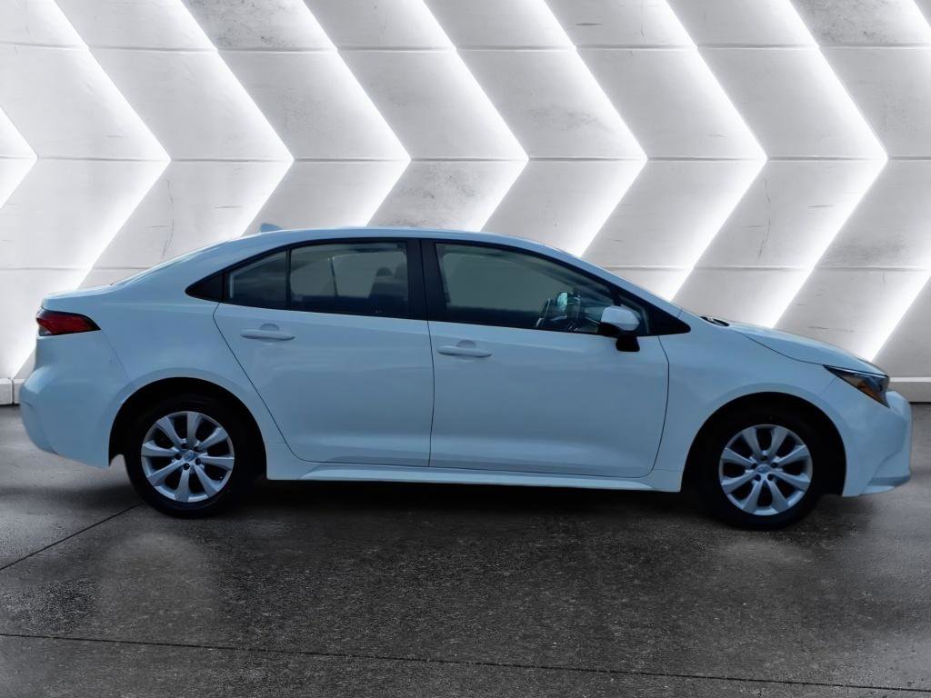 Used 2024 Toyota Corolla LE image 6