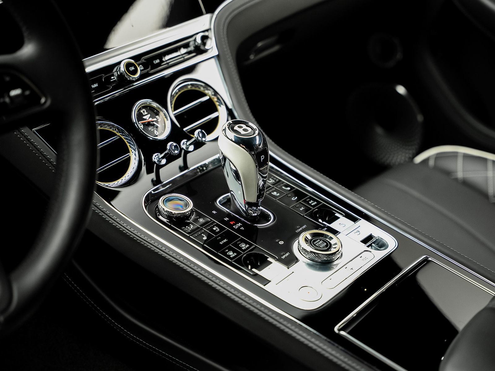 Used 2022 Bentley Continental GT AWD/4WD image 60