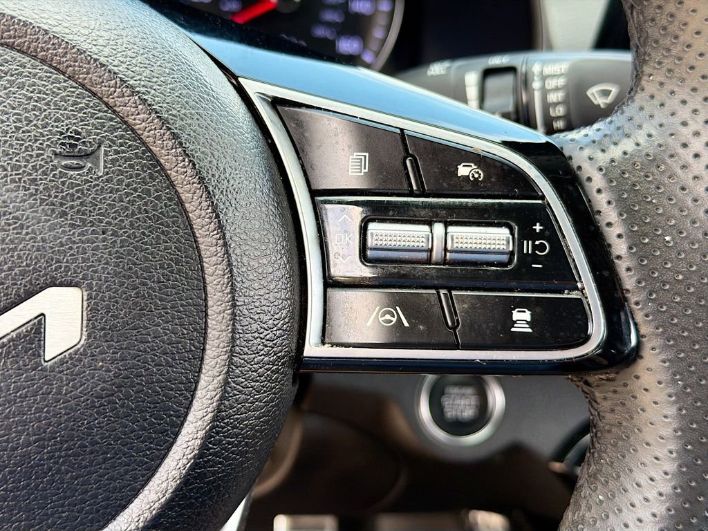 Used 2023 Kia Forte GT-Line w/ GT-Line Premium Package image 9