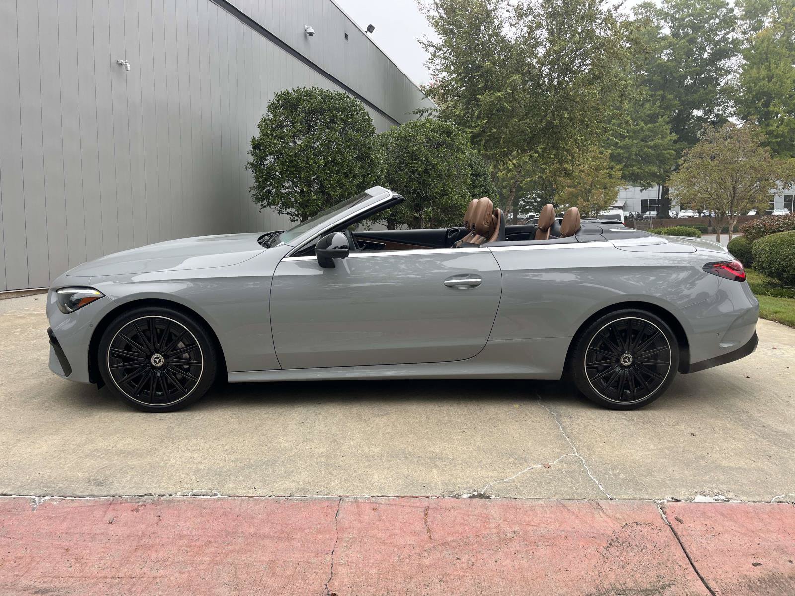 Certified 2026 Mercedes-Benz CLE 450 4MATIC Cabriolet image 28