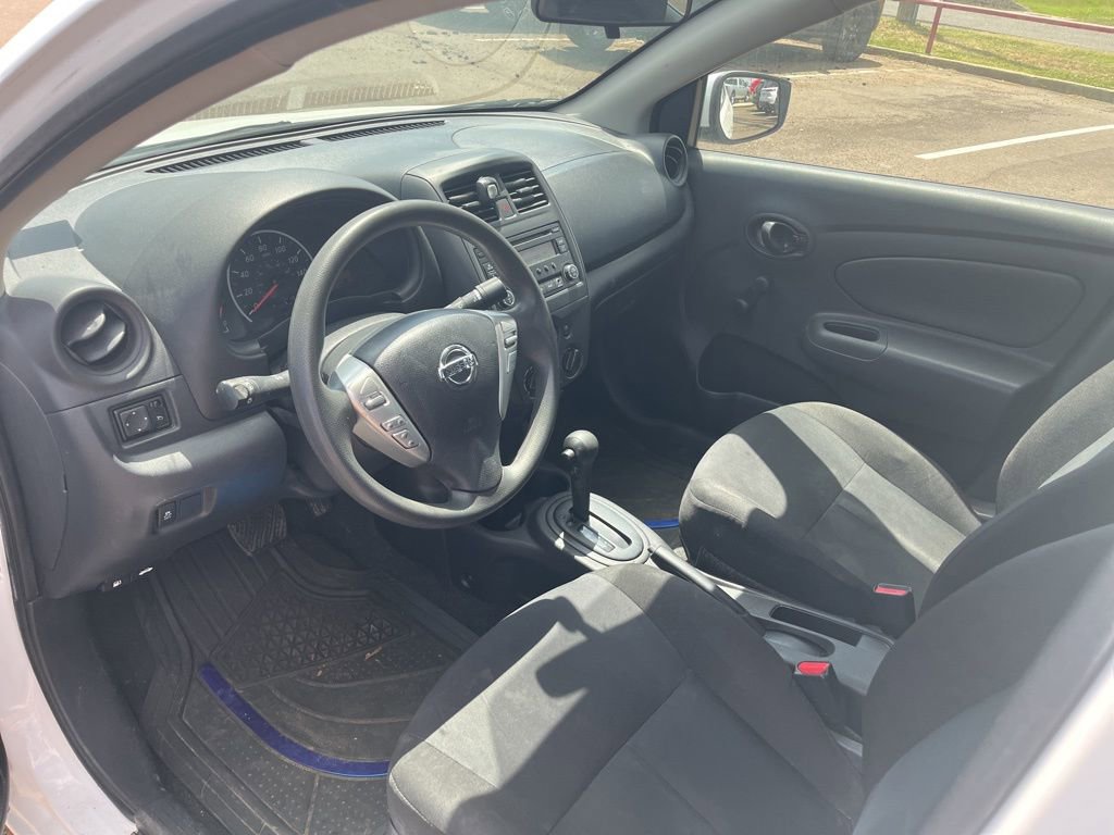 Used 2018 Nissan Versa S Plus FWD image 11
