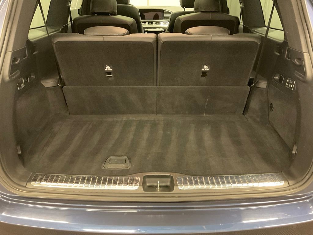 Used 2025 Mercedes-Benz GLS 450 4MATIC image 9