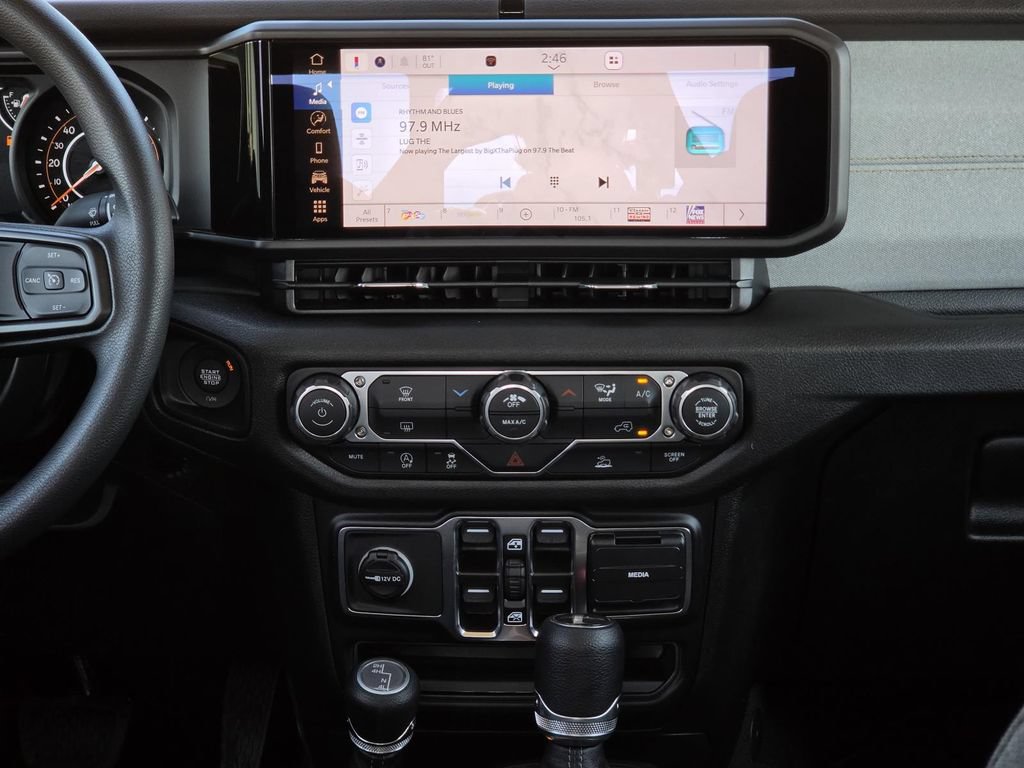 New 2026 Jeep Gladiator Sport AWD/4WD image 13